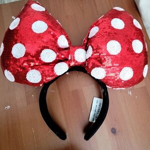 Oversized Bow Minnie Ears